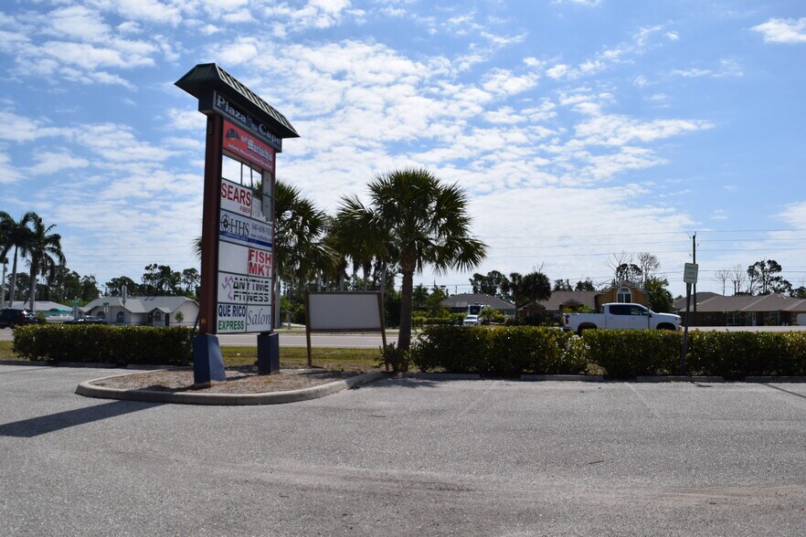 More Photos Of 31 Chailett Rd, Rotonda West Unknown For Lease