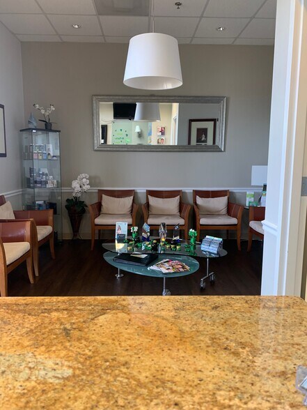 More Photos Of 7932 W Sand Lake Rd, Orlando Office For Sale