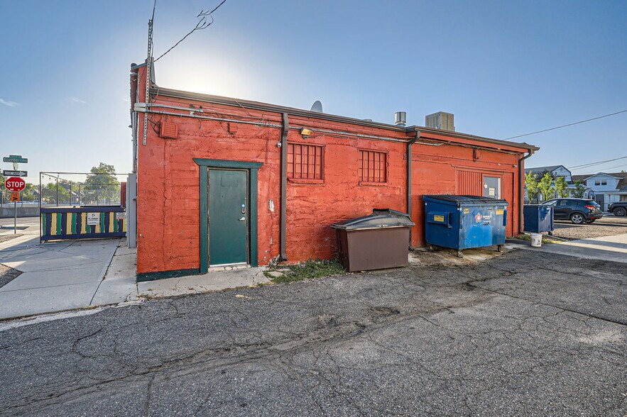 More Photos Of 1201 S. Pearl St., Denver Restaurant For Sale