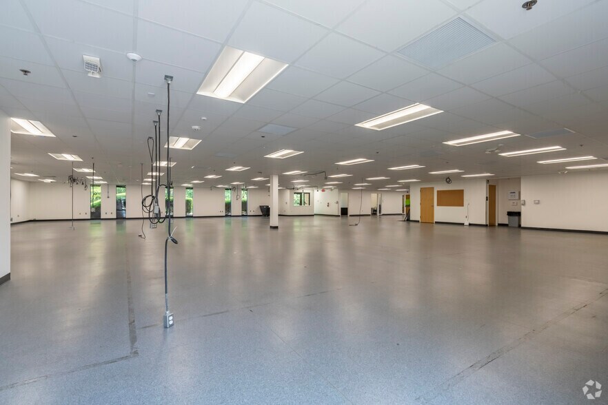 More Photos Of 1200-1250 Eisenhower Pl, Ann Arbor Research And Development For Sale