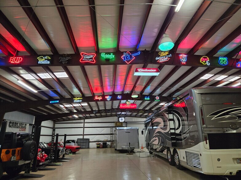 Primary Photo Of 8535 Rees St, Port Richey Service Station For Sale