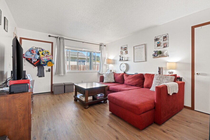 More Photos Of 1149 SW Cascade Ave, Chehalis Apartments For Sale