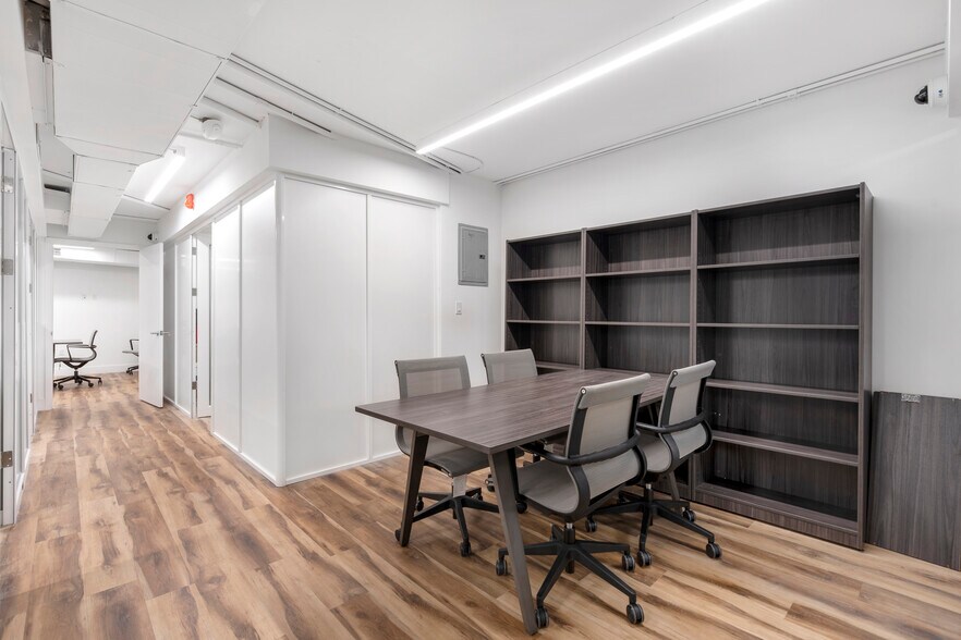 More Photos Of 13499 Biscayne Blvd, Miami Apartments For Lease