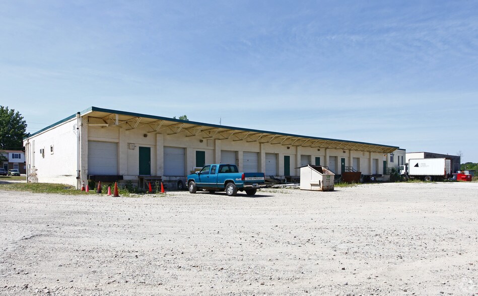 More Photos Of 1035-1037 Rosemary Blvd, Akron Light Manufacturing For Lease