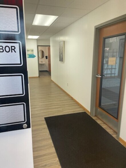 More Photos Of 407 N Front St, Spooner Office For Sale