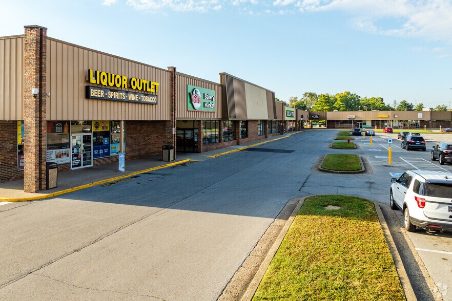 More Photos Of 3411-3441 Breckenridge Ln, Louisville Unknown For Lease