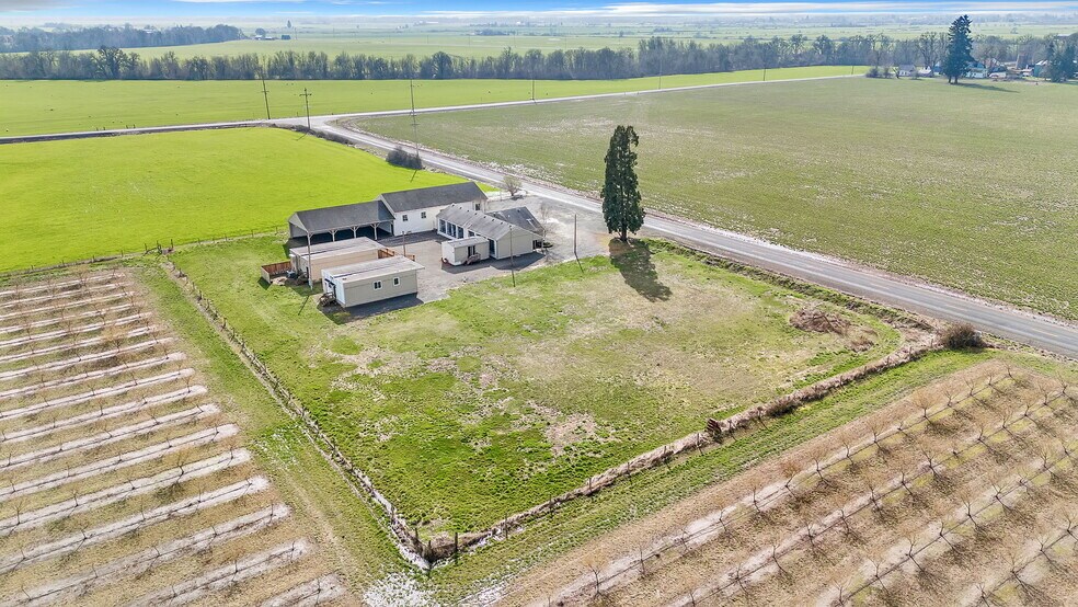 More Photos Of 31414 Harris Dr, Harrisburg Lodge Meeting Hall For Sale