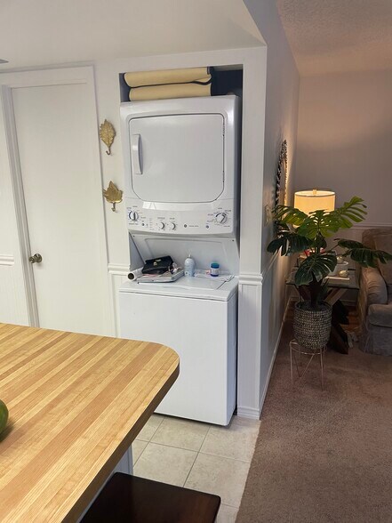 More Photos Of 1031 SE 9th St, Cape Coral Apartments For Sale