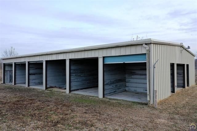 More Photos Of 3201 Bates Rd, Topeka Industrial For Sale