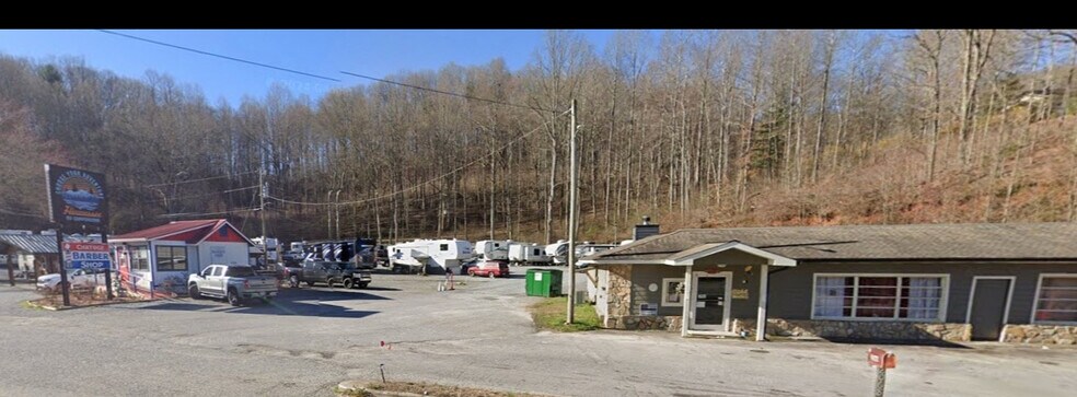 More Photos Of 2068 US-76, Hiawassee Manufactured Housing Mobile Home Park For Sale