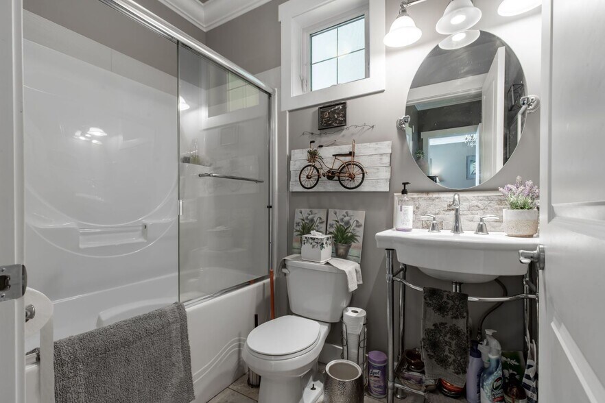 More Photos Of 2379 Chardonnay Ln, Abbotsford Hospitality For Sale