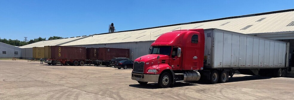 More Photos Of 8600 S Central Expy, Dallas Industrial For Sale