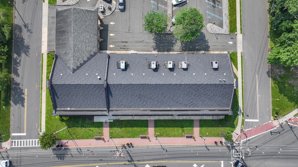 More Photos Of 223 Mountain Ave, Springfield Unknown For Lease