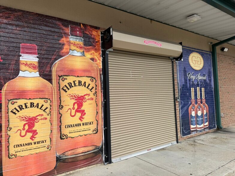 More Photos Of 4151 Mercer University Dr, Macon-Bibb General Retail For Sale