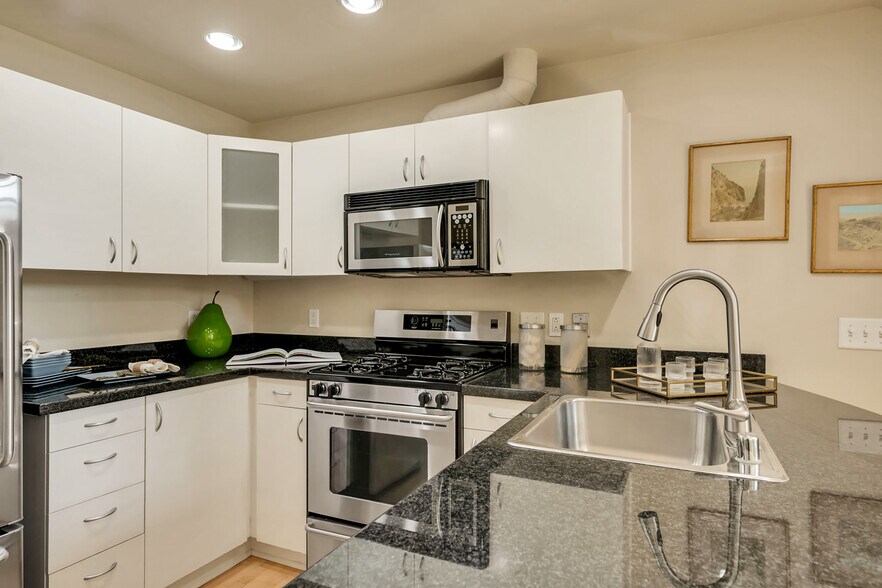 More Photos Of 756 1st St W, Sonoma Office For Sale