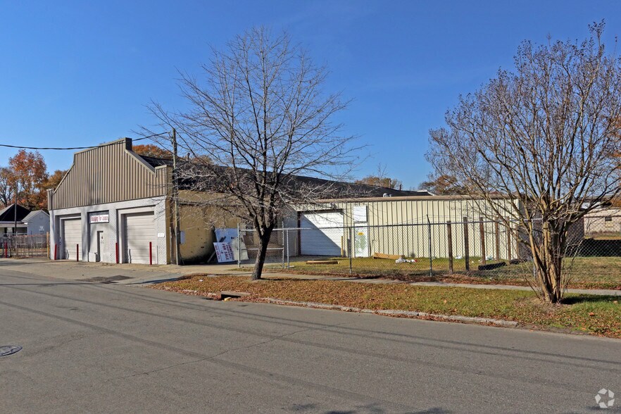 More Photos Of 205 N Georgia Ave, Goldsboro Warehouse For Lease