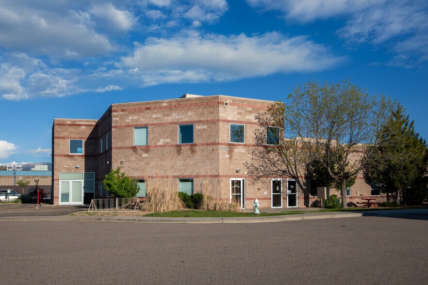 More Photos Of 5055 Chaparral Ct, Boulder Flex For Sale