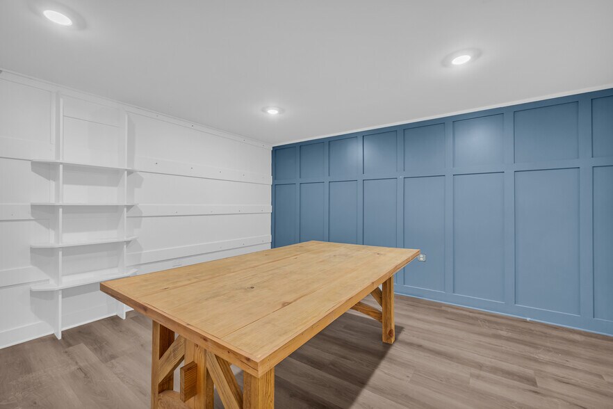 More Photos Of 399 S Elm St, Commerce Storefront For Sale