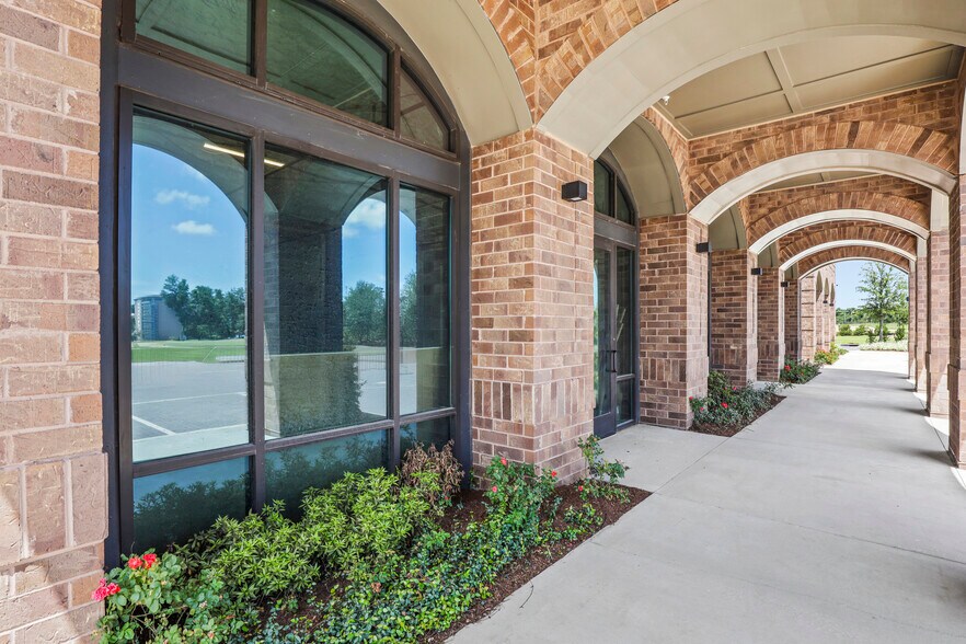 More Photos Of 5 Resort Dr, Savannah Apartments For Lease