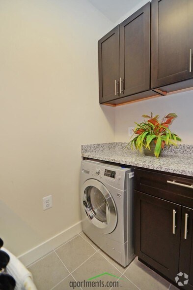 More Photos Of 1841 Columbia Rd NW, Washington Apartments For Lease