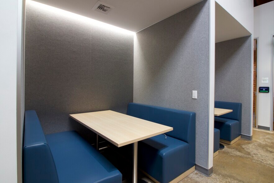 More Photos Of 2014-2058 Broadway, Santa Monica Loft Creative Space For Lease