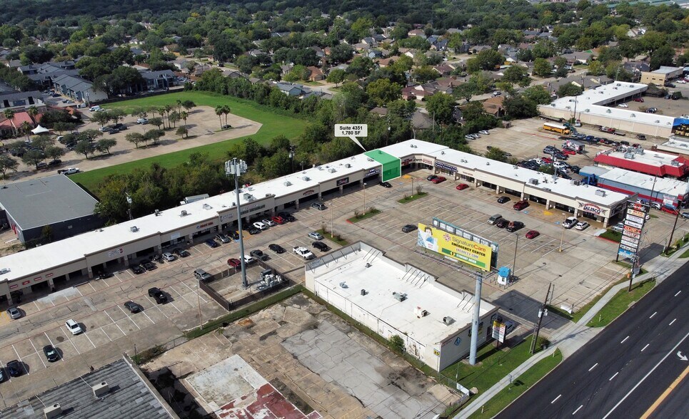More Photos Of 4303-4375 Highway 6 N, Houston Unknown For Lease