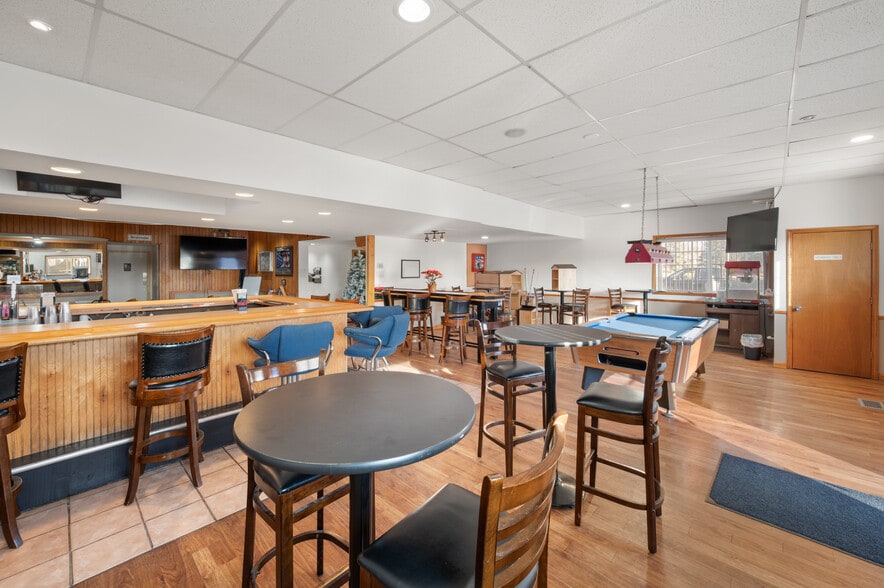 More Photos Of 2830 E Grand River Ave, Howell Lodge Meeting Hall For Sale