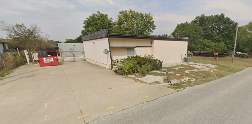 Primary Photo Of 245 E Lindbergh Rd, Nixa Industrial For Sale