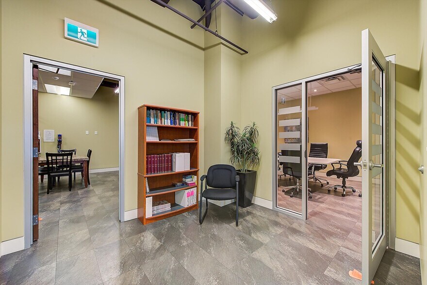 More Photos Of 2040 Springfield Rd, Kelowna Apartments For Sale