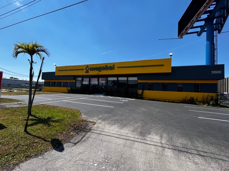 Primary Photo Of 3500 NW 77th Ct, Doral Warehouse For Lease