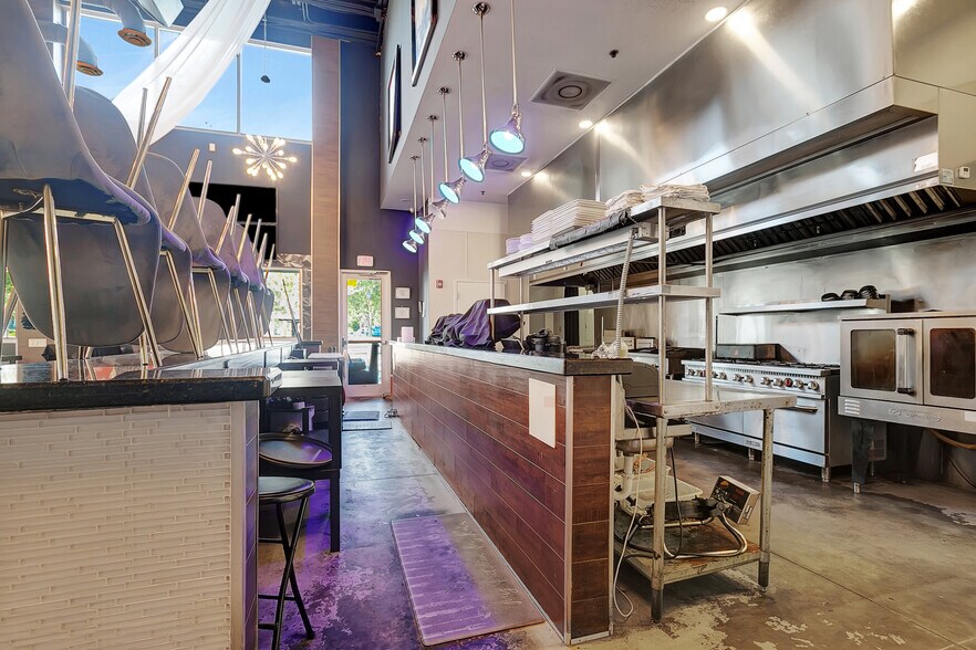 More Photos Of 122 S Howard Ave, Tampa Restaurant For Lease