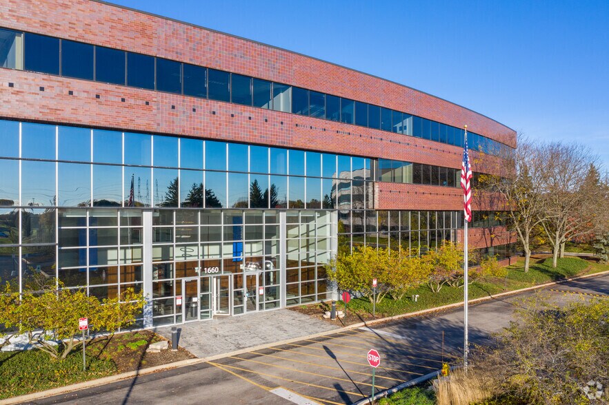 More Photos Of 1660 Feehanville Dr, Mount Prospect Medical For Lease