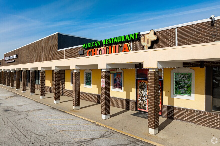 More Photos Of 1624-1644 E State Road 44, Shelbyville Unknown For Lease