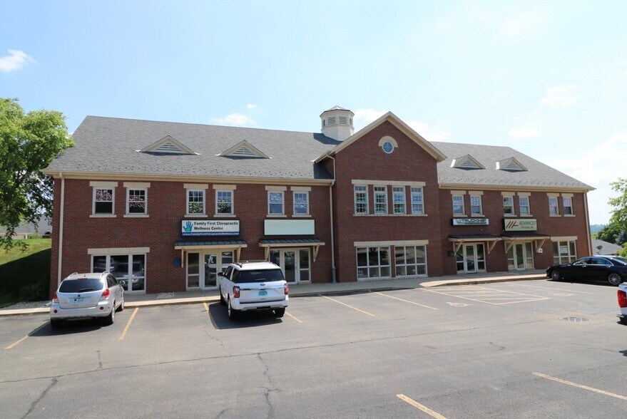 Primary Photo Of 998 Fremont Ave, Dubuque Office For Lease