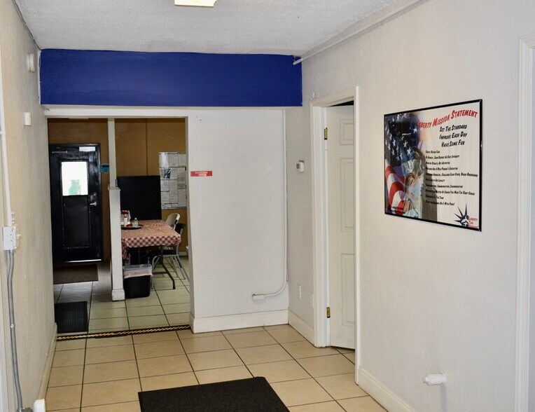 More Photos Of 2135 S 78th St, Tampa Office Residential For Sale