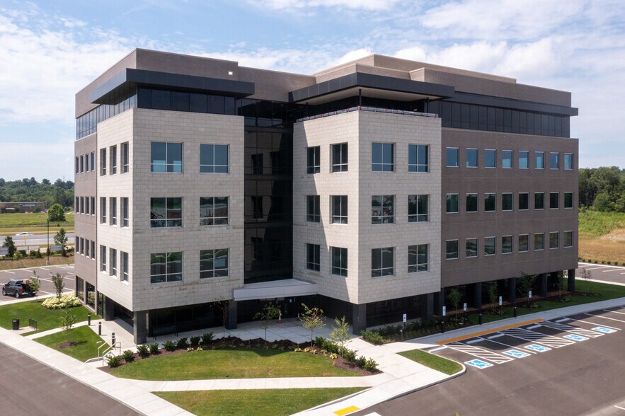 More Photos Of 145 Bear Crossing, Mount Juliet Office For Sale