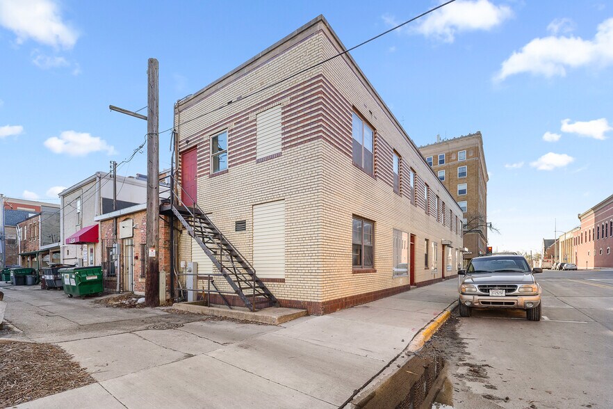 More Photos Of 6 E 1st St, Fond Du Lac Office For Sale