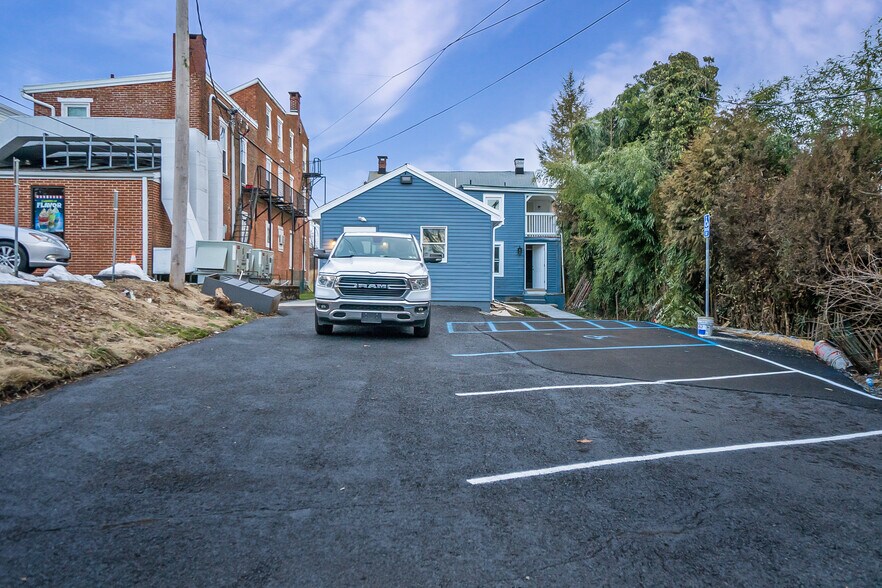 More Photos Of 474 W Main St, Kutztown Storefront Retail Residential For Sale