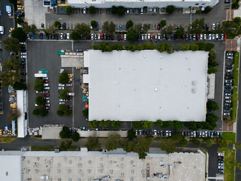 More Photos Of 7345 Orangewood Ave, Garden Grove Warehouse For Sale