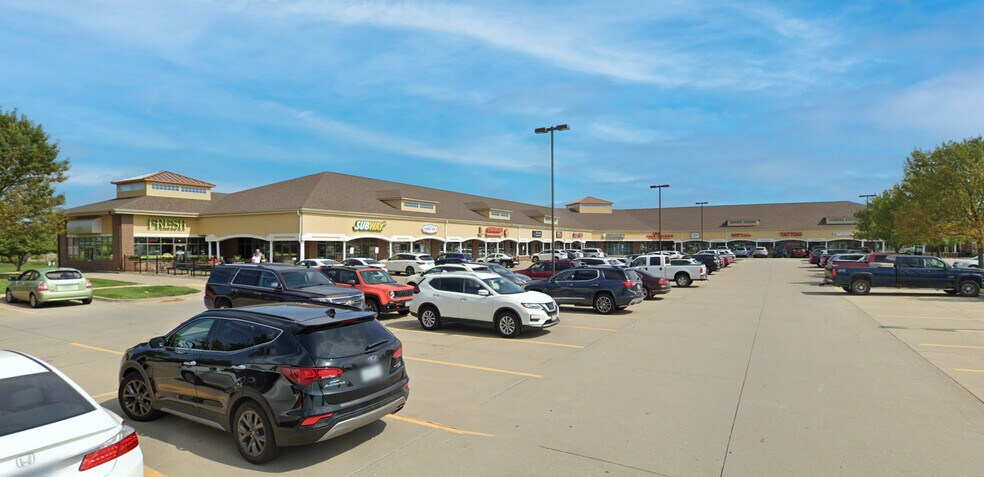 More Photos Of 43 NE Carefree Ln, Waukee General Retail For Lease