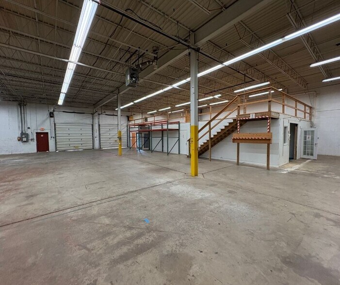 More Photos Of 3907-3937 Wheeler Ave, Alexandria Warehouse For Lease