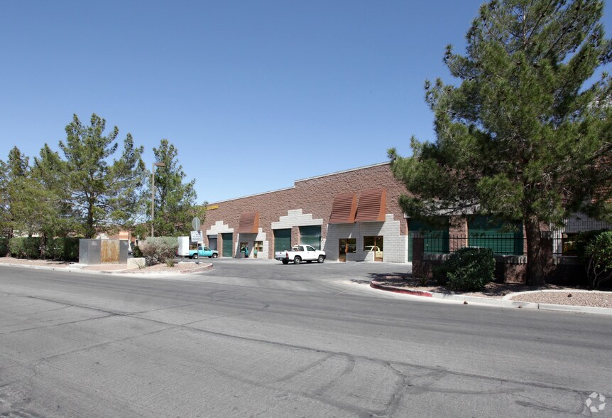 More Photos Of 1000 N Stephanie Pl, Henderson Warehouse For Lease