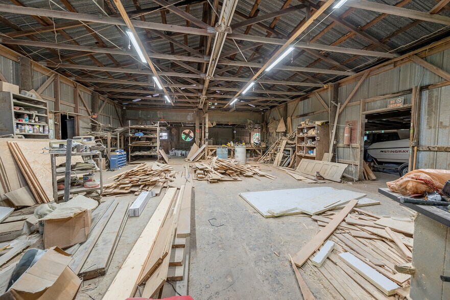 More Photos Of 2856 NE 187th St, Starke Manufacturing For Sale