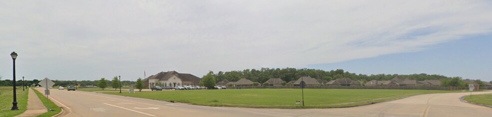 More Photos Of 124 Versailles Blvd, Alexandria Land For Sale