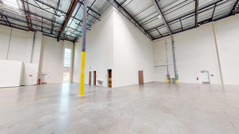 More Photos Of 33580 Zeiders Rd, Menifee Distribution For Sale