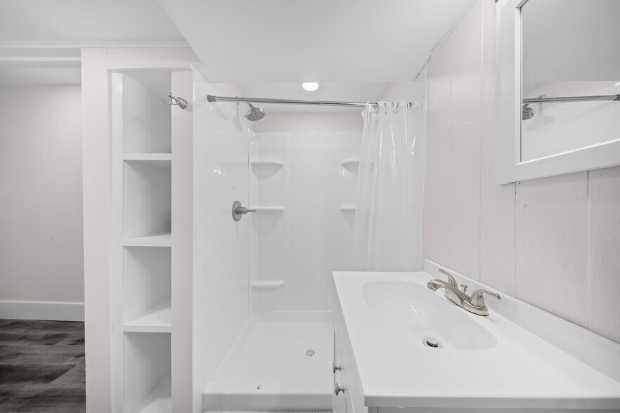 More Photos Of 26 John Ringo Rd, Ringoes Apartments For Sale