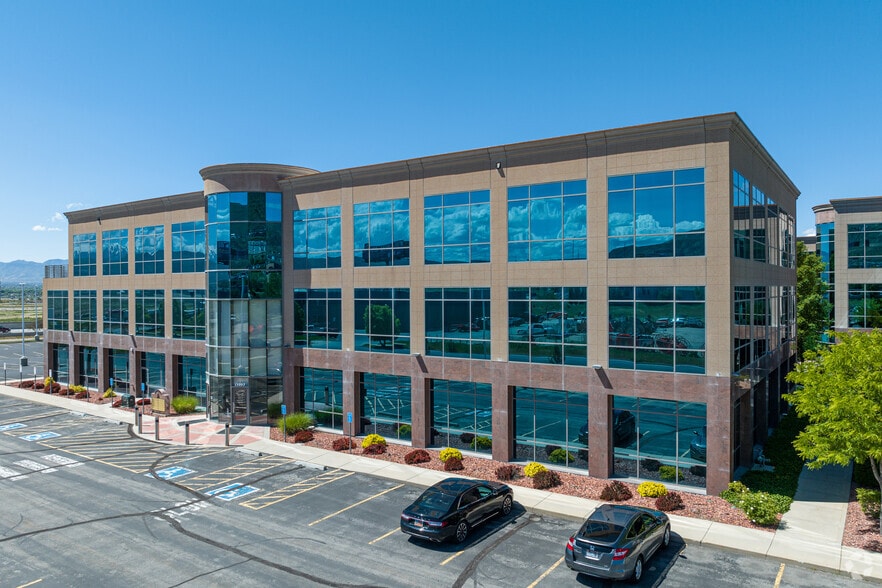 More Photos Of 13961 S Minuteman Dr, Draper Office For Lease