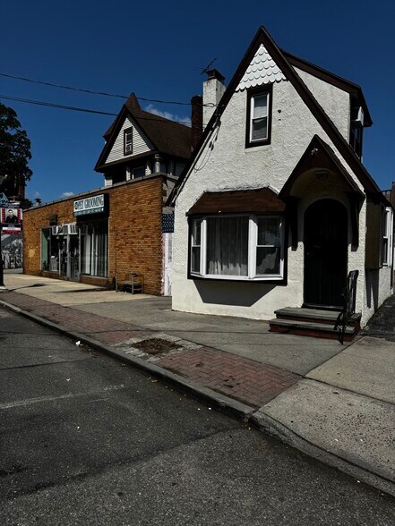 More Photos Of 4-12 Centre Ave, East Rockaway Storefront Retail Residential For Sale