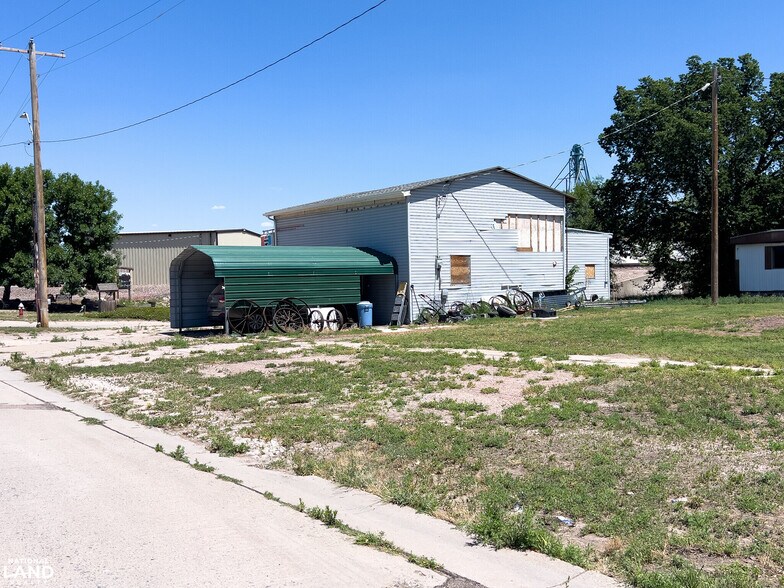 More Photos Of 301 Main St, Crawford General Retail For Sale