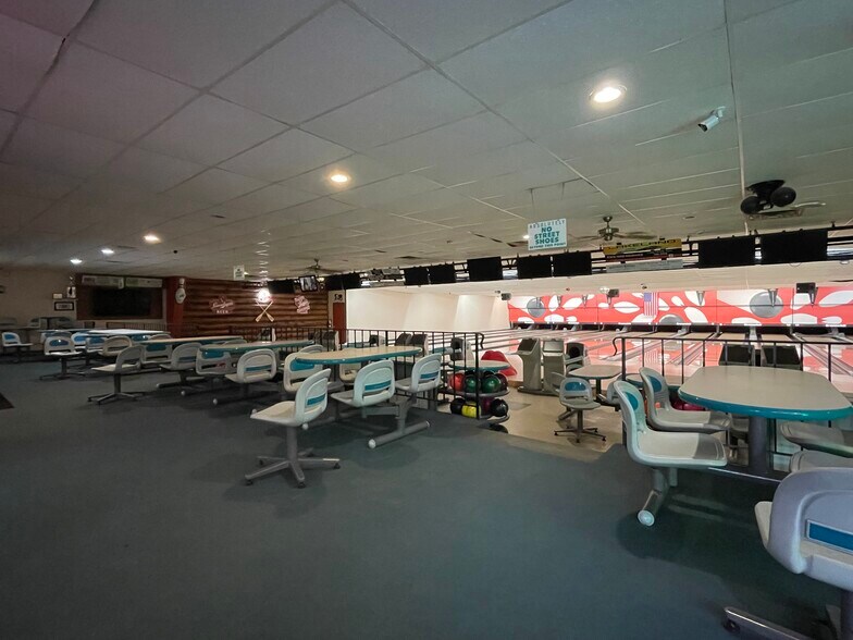 More Photos Of 8085 Highway 51, Minocqua Sports And Entertainment For Sale